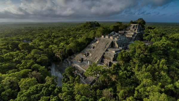 bi an su bien mat cua de che maya