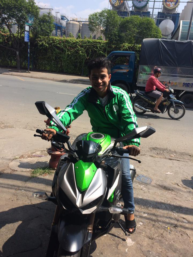 chiec sieu grabbike xuat hien lam ca duong tram tro