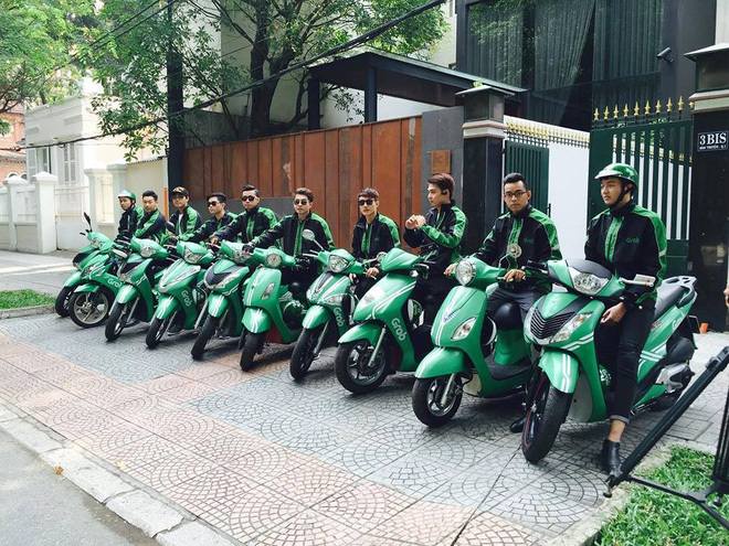 chiec sieu grabbike xuat hien lam ca duong tram tro