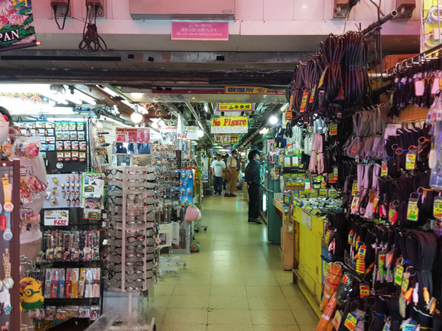 tham khu pho die n tu akihabara thien duo ng cu a otaku nha t ba n