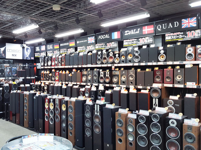 tham khu pho die n tu akihabara thien duo ng cu a otaku nha t ba n