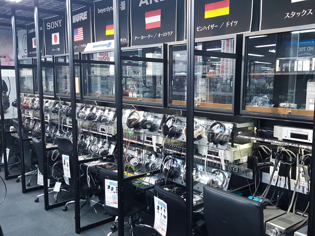 tham khu pho die n tu akihabara thien duo ng cu a otaku nha t ba n