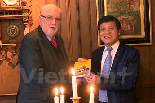 ngoai giao phuc vu phat trien kinh te va tang cuong hop tac viet sec 2017