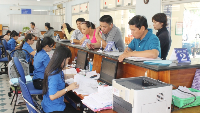 kien quyet sang loc mien nhiem can bo lam viec kem hieu qua