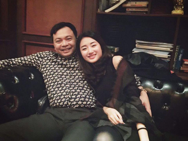 cuoc song cua hoa hau thu ngan ben chong dai gia hon 19 tuoi