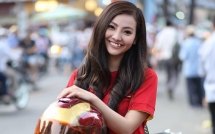 chan dung co gai rang khenh noi bat giua khan dai co vu u23 viet nam