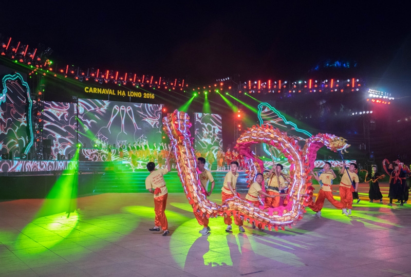 nhieu hoat dong huong ung tuan du lich ha long quang ninh 2017