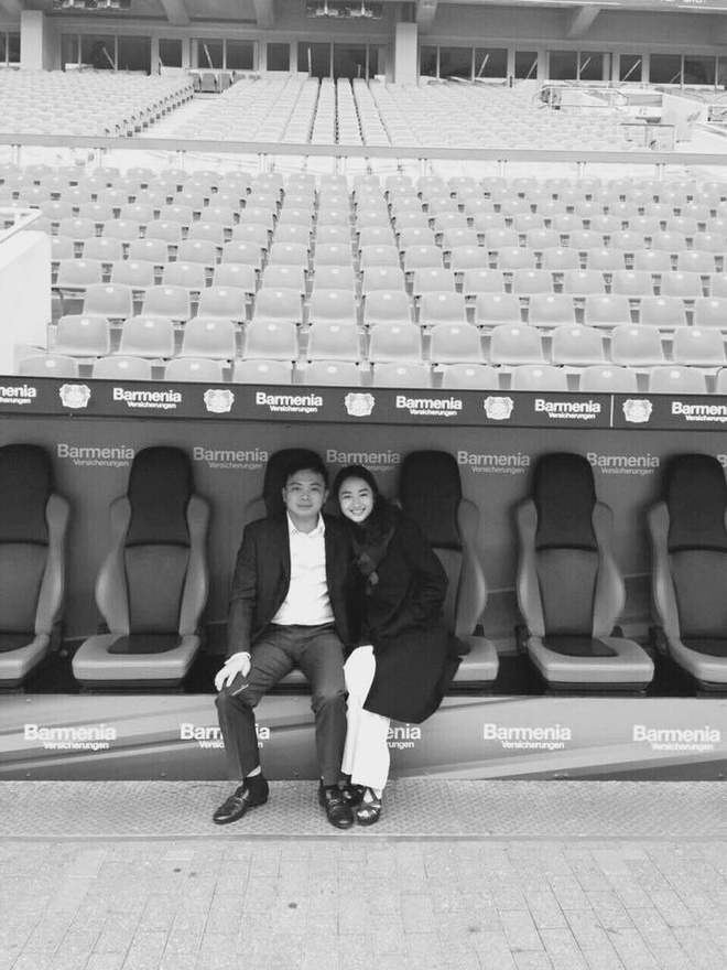 hoa hau thu ngan hon tinh cam chong dai gia hon 19 tuoi