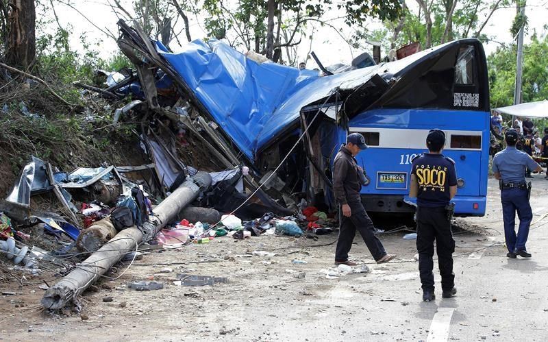 tai nan xe buyt o philippines 14 nguoi thiet mang
