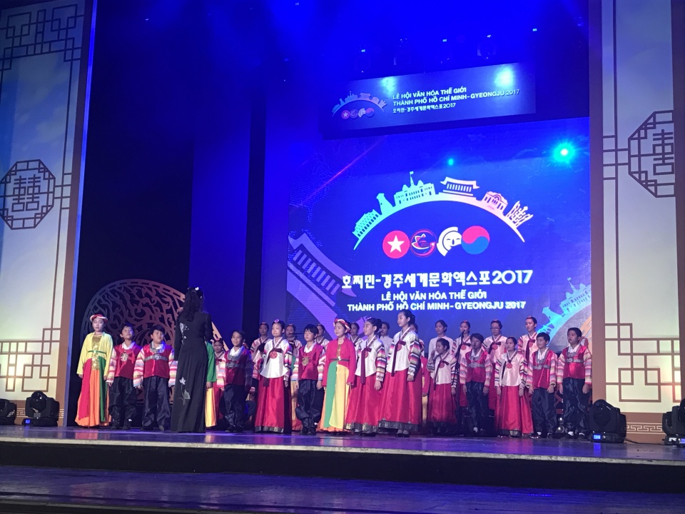 le hoi van hoa hoanh trang mung ky niem 25 nam quan he ngoai giao viet nam han quoc