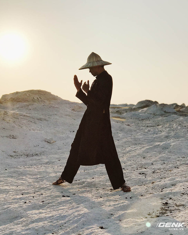 cau chuyen day cam hung cua ban tre lan dau tien mang ao dai viet nam den ai cap