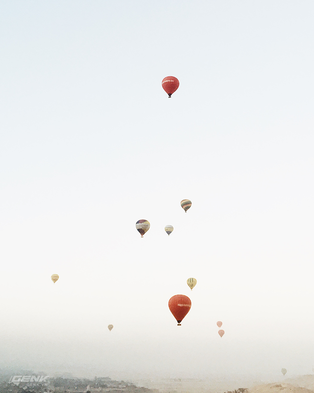 cau chuyen day cam hung cua ban tre lan dau tien mang ao dai viet nam den ai cap