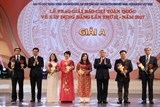 54 tac pham xuat sac duoc trao giai bua liem vang lan thu hai nam 2017