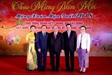 hai thu tuong chuc tet cong dong nguoi viet tai lao