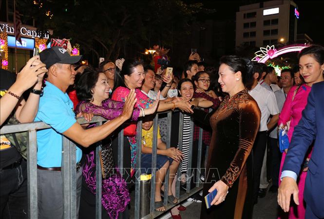 doc dao duong hoa nguyen hue dip tet ky hoi 2019