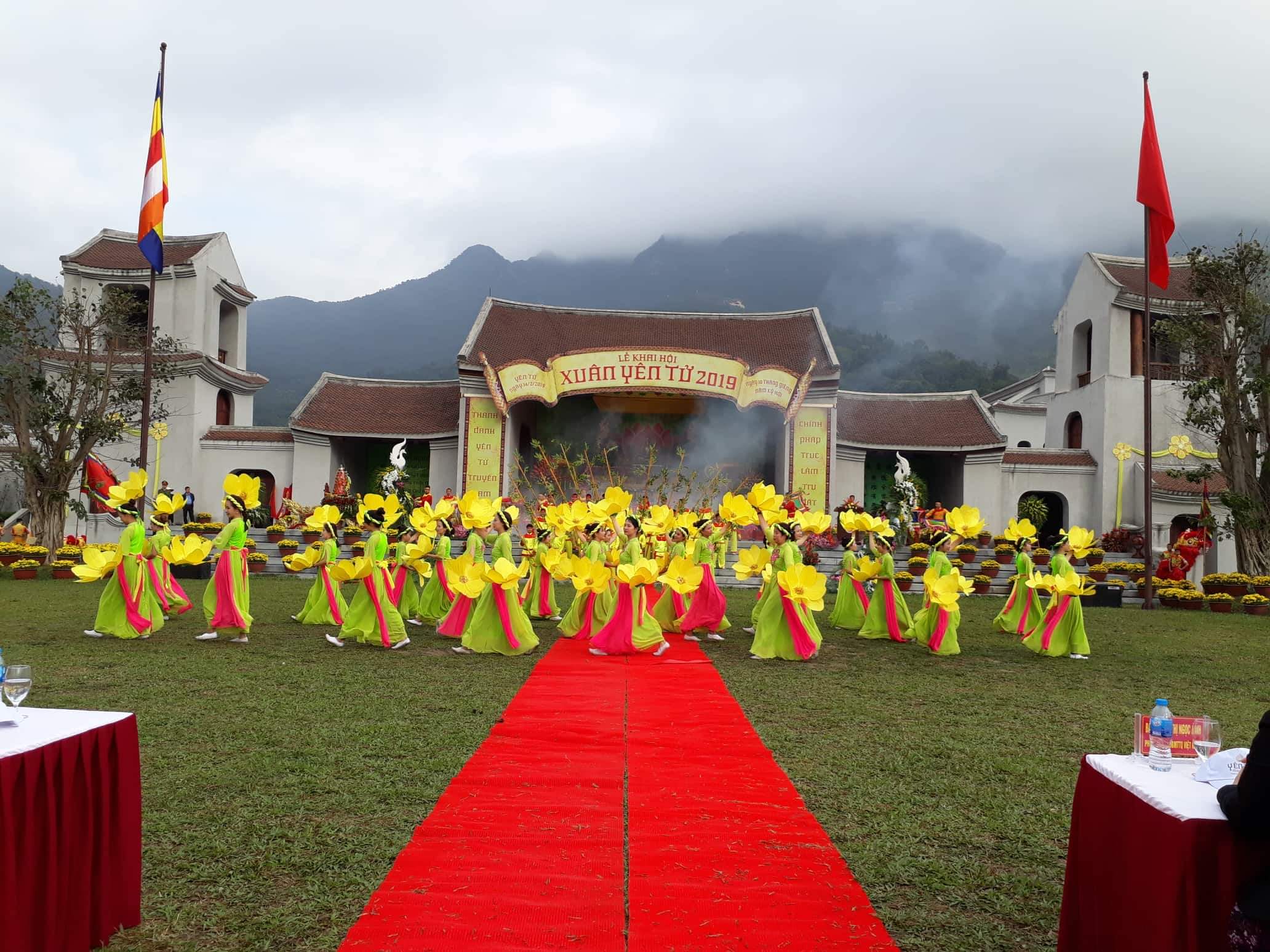 hoanh trang khai hoi xuan yen tu 2019