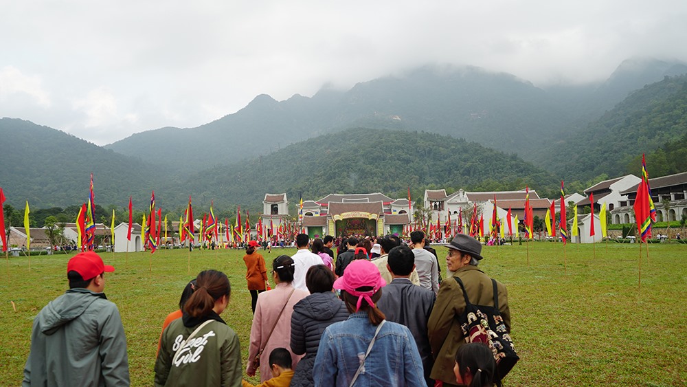 hoanh trang khai hoi xuan yen tu 2019