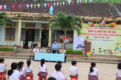 quang binh tung bung ngay hoi hoc sinh tieu hoc nam hoc 2018 2019