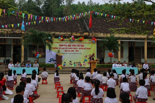 quang binh tung bung ngay hoi hoc sinh tieu hoc nam hoc 2018 2019