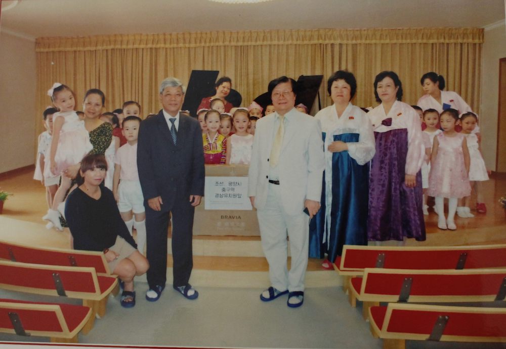 mot nguoi viet cam men dat nuoc thien ly ma