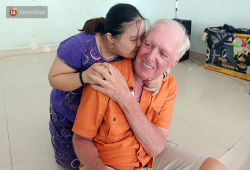 Người cựu binh Mỹ và tình yêu dành cho những đứa con da cam ở Đà Nẵng