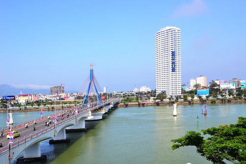 da nang luan chuyen hang loat nhan su