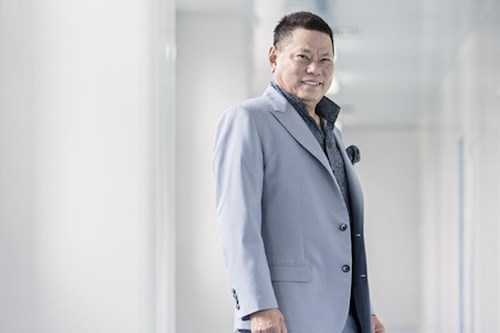 ty phu goc viet lan dau lot top 500 nguoi giau nhat the gioi