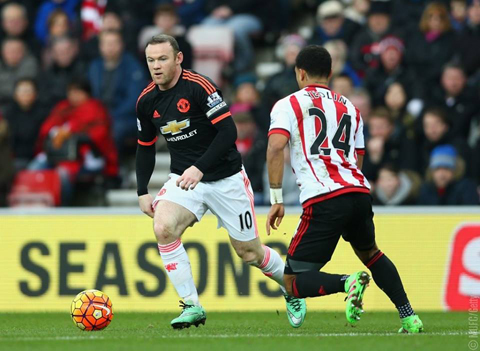 rooney khien fan ham mo u tim khi dua vui voi ho