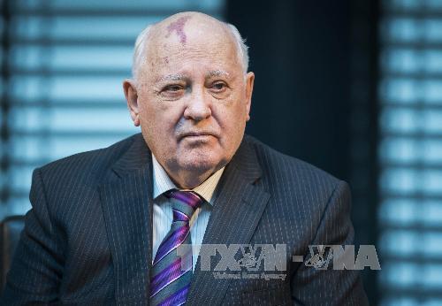 nga xem xet du luat coi gorbachev va yeltsin la toi pham
