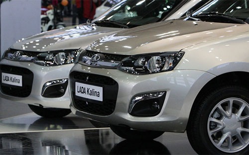 hang nghin oto mien thue tu nga sap tran vao viet nam