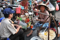 tp hcm thi diem mot so tuyen duong de ban hang rong