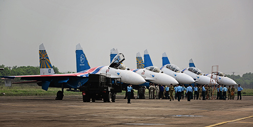 phi doi tiem kich da nang su 30sm moi tinh chuan bi dap xuong san bay noi bai