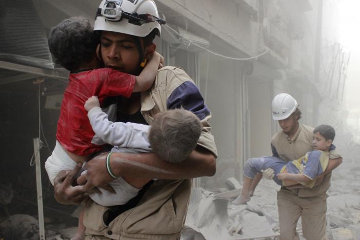 lhq hai phe tham chien o aleppo syria deu pham toi ac chien tranh