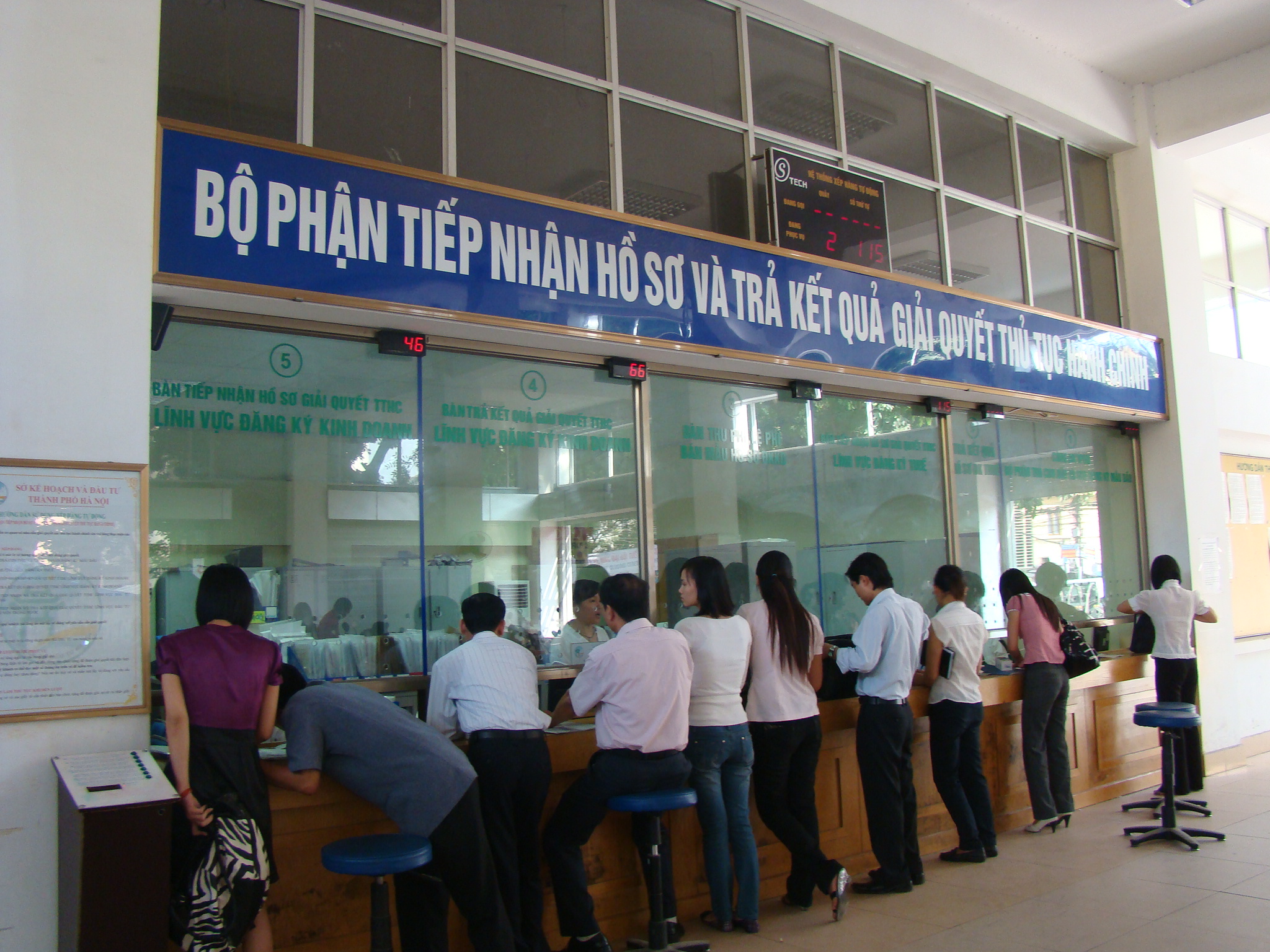 nhieu ban nganh tai ha noi to chuc lam viec sang thu bay tu ngay 103