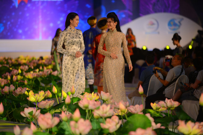 khai mac le hoi ao dai tp hcm nam 2017