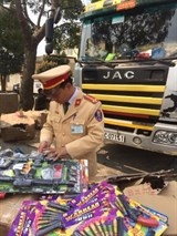 video canh quay cham khien nguoi xem nhin tron ven suc manh kinh hon cua ak 47