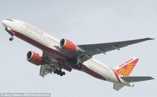 air india lap ky luc khi hoan thanh chuyen bay vong quanh the gioi voi 100 phi hanh doan la nu