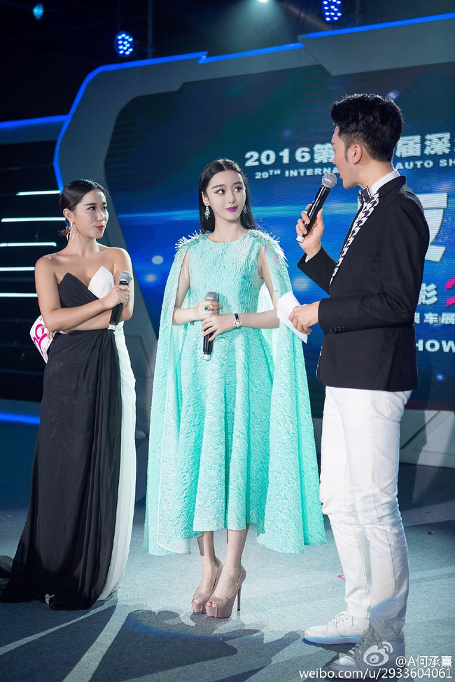 co gai mat 8 nam phau thuat giong pham bang bang roi cuoi luon bac si tham my cho minh