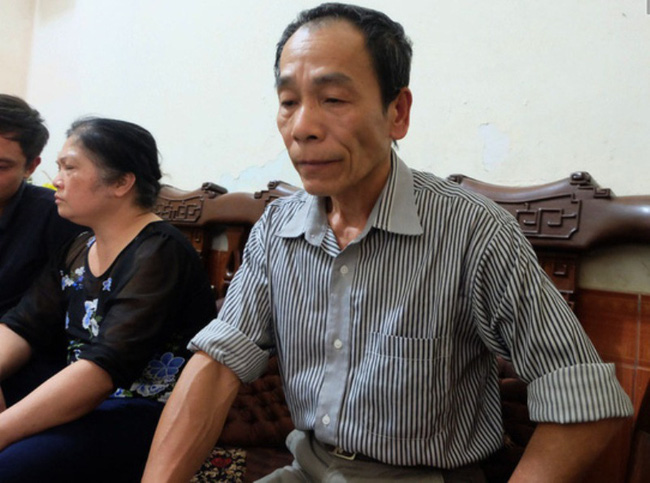 ong bo diu con nhat rac tung gay phan no vi dung that lung danh con da mat tich bi an nhieu thang nay