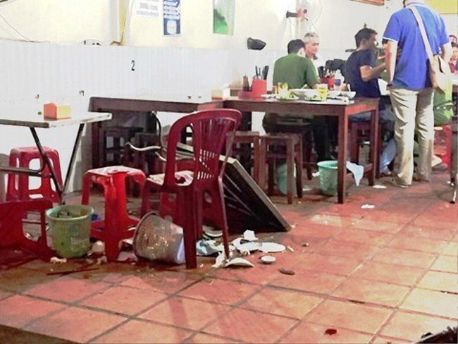 truy bat nhom thanh nien tron khoi dia phuong sau khi chem chien si cong an bao ve dan pho trong thuong o sai gon