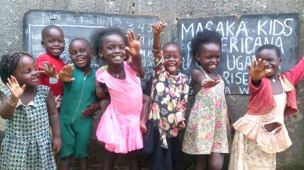 uganda man vu dao cua tre em mo coi se xuat hien trong mv ca nhac cua ngoi sao noi tieng