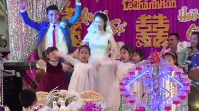 clip dam cuoi dang yeu cua co giao mam non ben nhung thien than nhi say sua mua hat