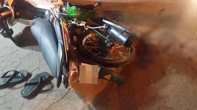 va cham vo i xe mo to 1000 phan khoi nam thanh nien dut lia chan