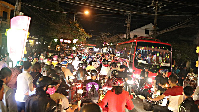 ket xe keo dai hang tieng dong ho o hoi an