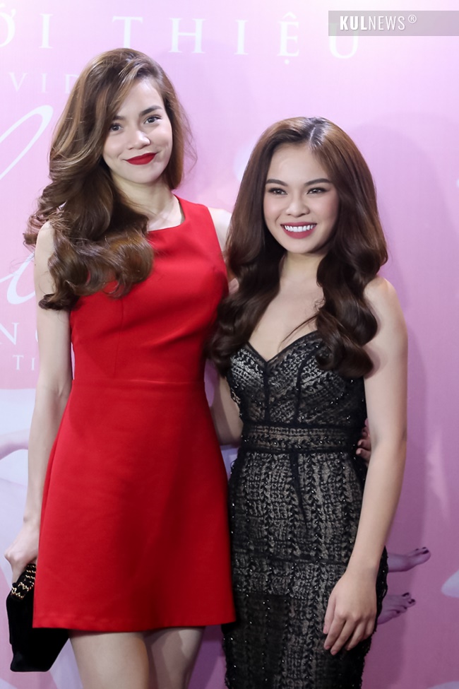 tuyen bo gay soc cua pham huong ve hoa khoi du lich su ao tuong hay long do ki trong showbiz