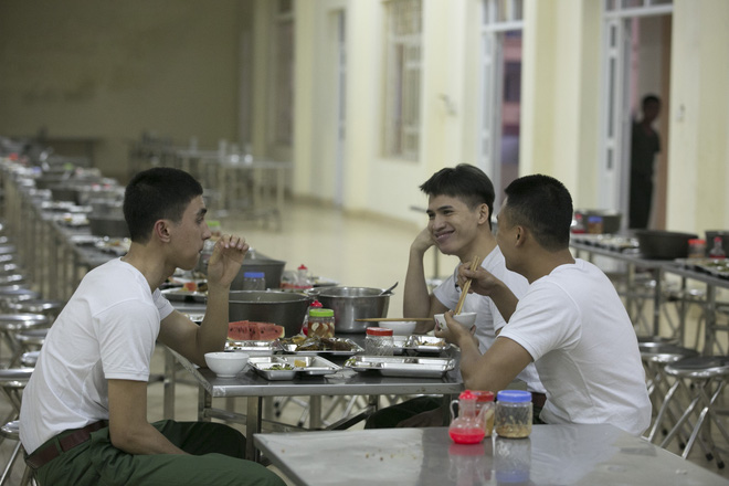 binh an quoc thien xuan phuc kho so trong ngay dau nhap ngu