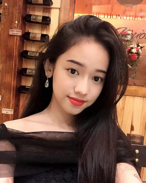 thuy vi tu ke thu ba den thi sinh the face