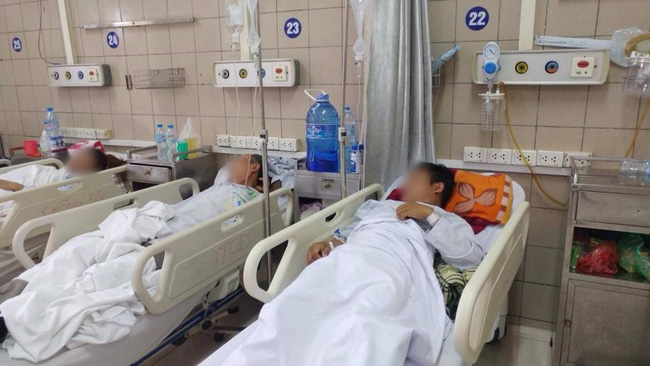 nam sinh nguy kich vi ngo doc ruou ngay 83 em se khong bao gio uong ruou nua