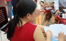 so gd dt tphcm de nghi khan truong chi dao dieu tra vu be lop 1 nghi bi xam hai tai truong hoc