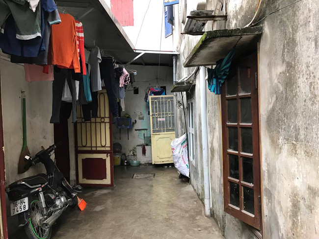 ha noi niu keo tinh cam khong duoc tai xe xe buyt dam ban gai tu vong roi tu tu